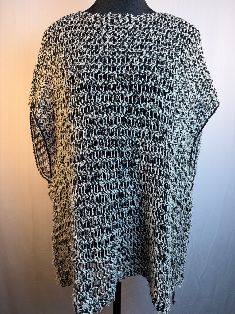 Eileen Fisher Black & White Open-Weave Sleeveless Vest Style Sweater